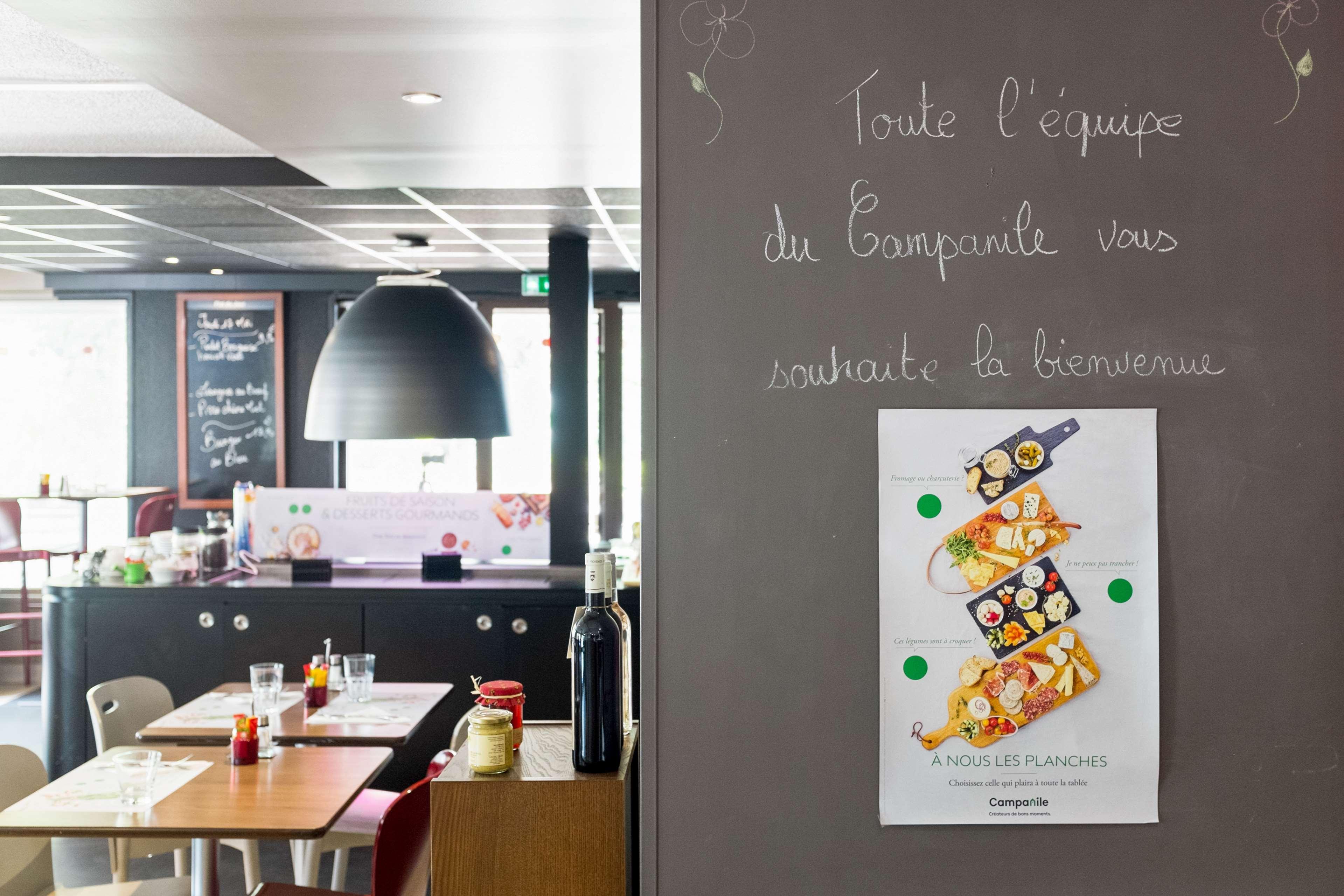 Отель Campanile Saint-Brieuc Langueux Экстерьер фото